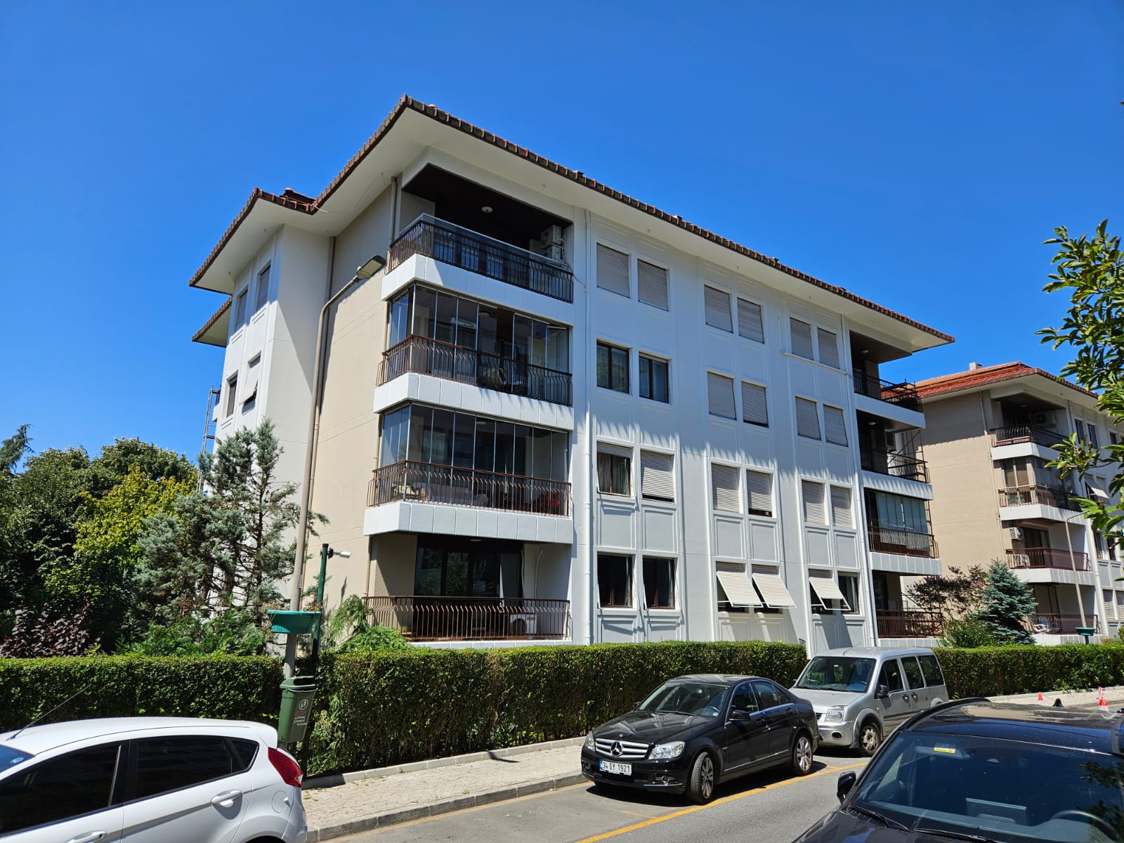 ALKENT SİTESİ  BEGONYA 3 ETİLER